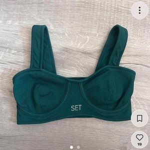 Mojito green set active workout top size xs. Like new condition.